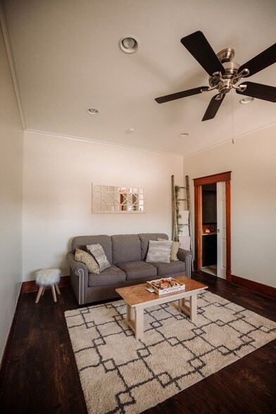 Building Photo - 316 Main Street