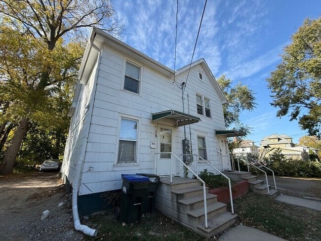 Primary Photo - $2,700 | 4 Bedroom, 2 Bathroom Duplex | NO...