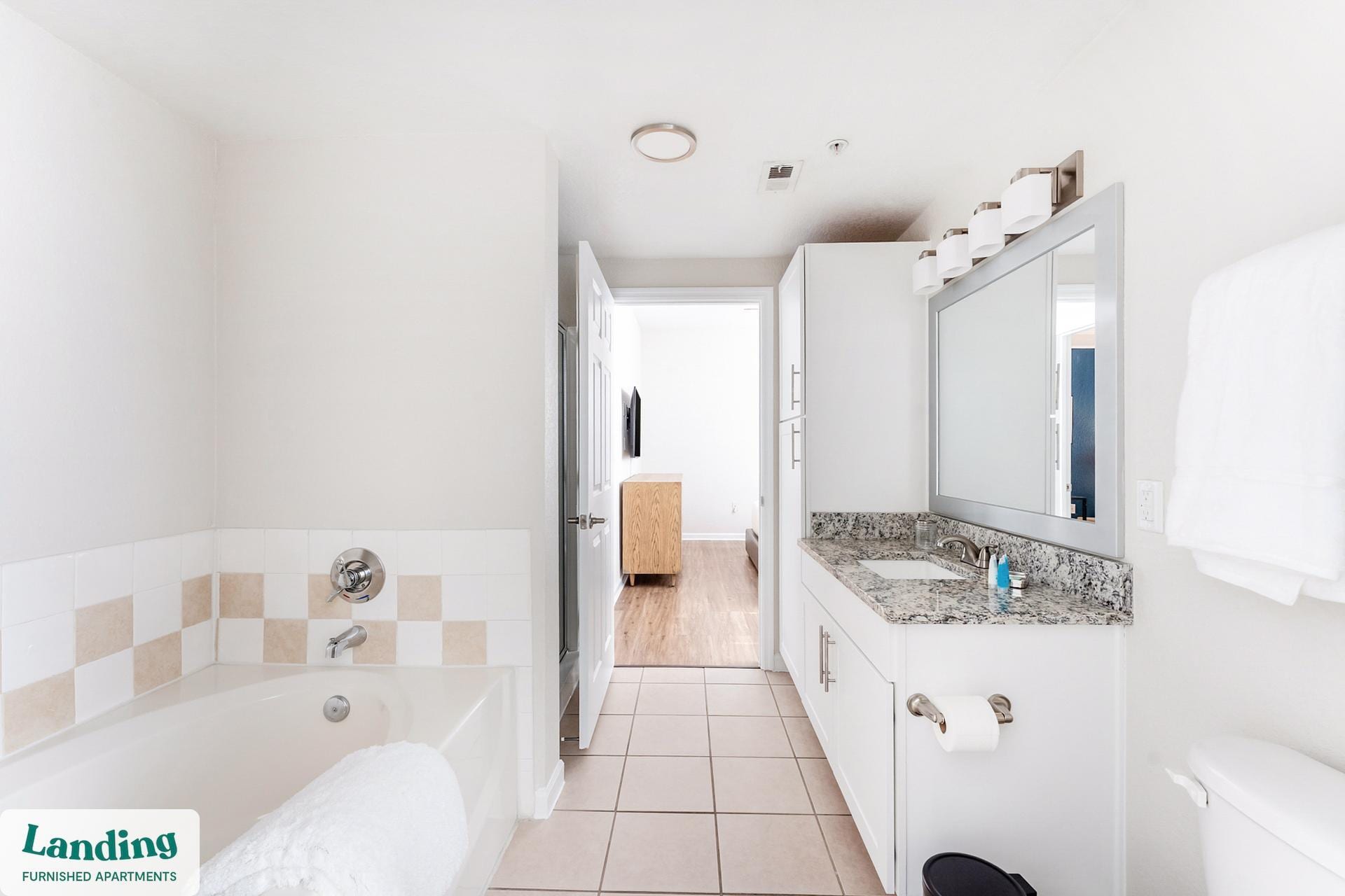 Building Photo - 2801 Biltmore Park Dr