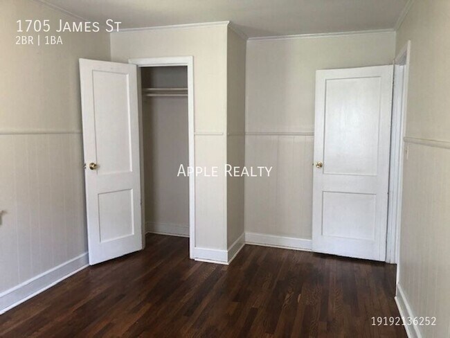 Building Photo - 1705 James St