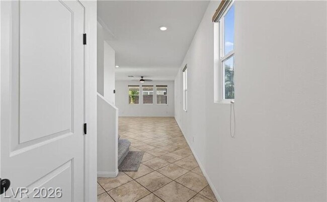 Building Photo - Gorgeous , 5 bedroom /3 Bath  with huge backyard finished with pavers! Great location!