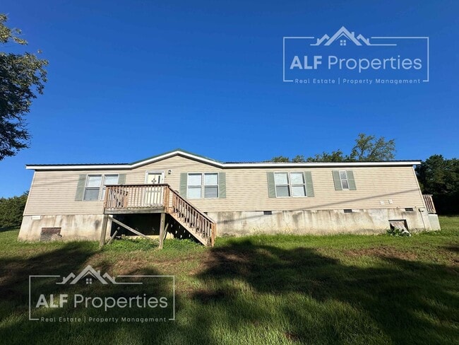 Building Photo - Private 3-Bedroom Home on Hideaway Mountai...