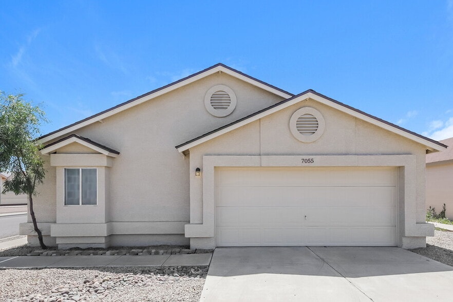 Primary Photo - 7055 W Sanna St