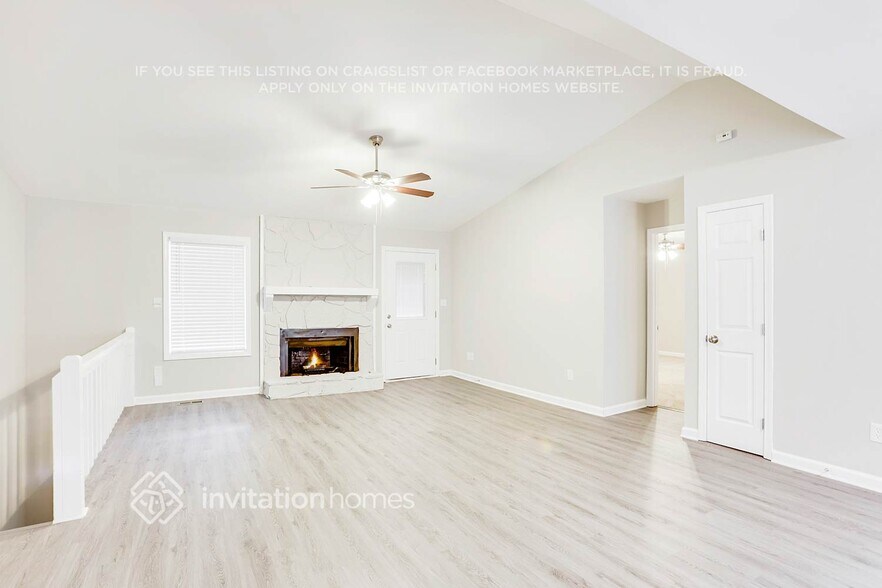 Building Photo - 5545 Gibson Dr