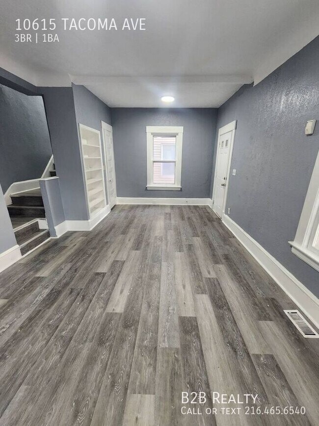 Building Photo - 10615 Tacoma Ave