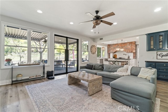 Building Photo - 11 Willowglade