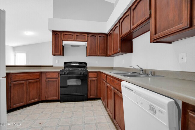 Building Photo - 12701 Tierra Monje Ln
