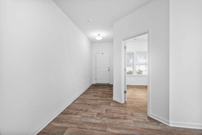 Building Photo - Spacious 4-Bedroom Rental in Desirable Arl...