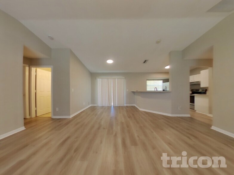 Building Photo - 4498 Jaslo Ave