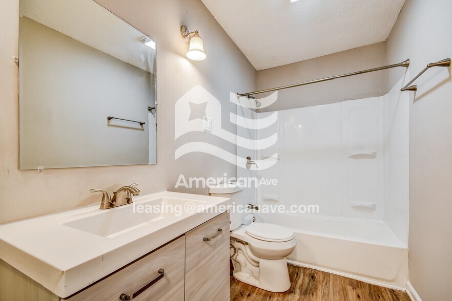 Building Photo - 28 Springbrook Cir