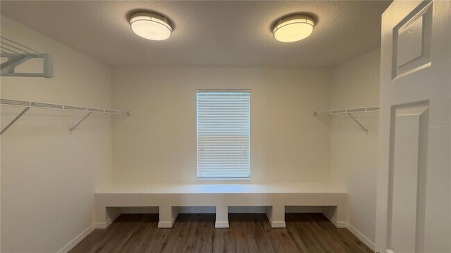Building Photo - 2255 Sheboygan Pl