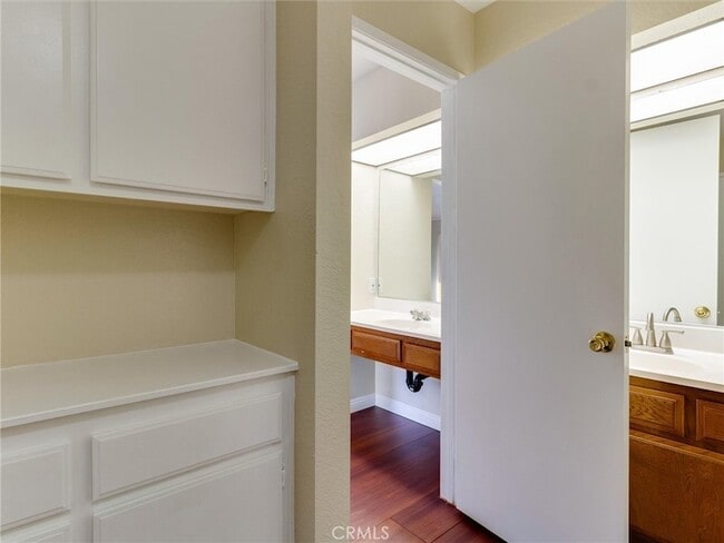 Building Photo - 13135 Sunnybrook Cir