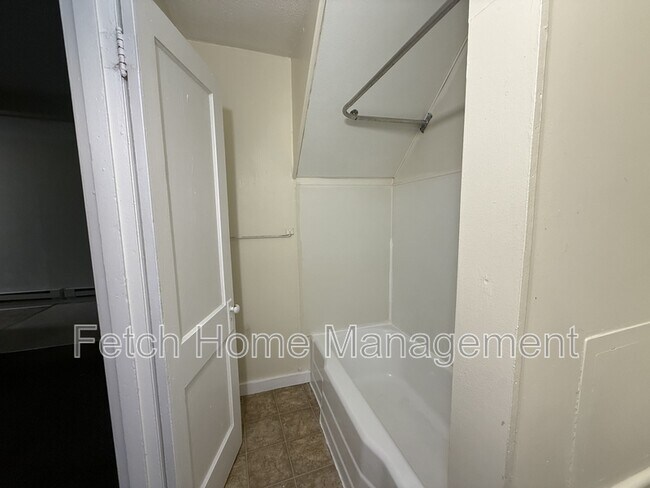 Building Photo - 357 S 3rd St