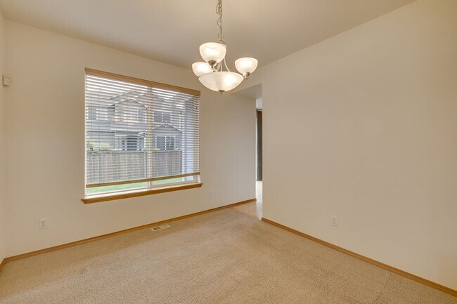 Building Photo - For Rent | $4,000/mo | Stunning 4-Bedroom ...