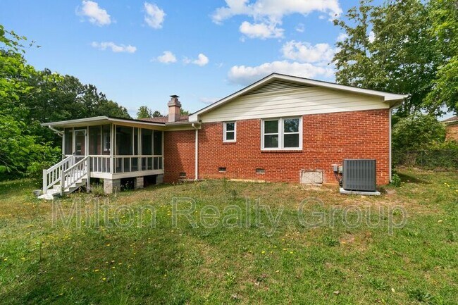 Building Photo - 6203 Vigilante Ct