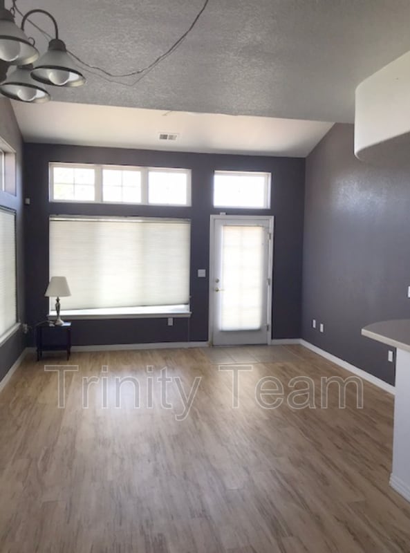 Building Photo - 10730 Eliot Cir