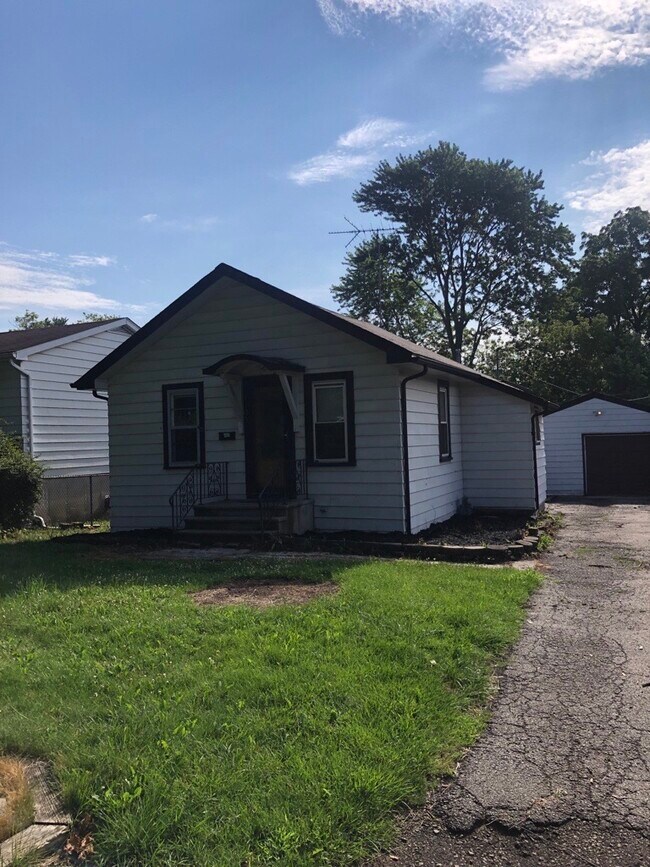Primary Photo - 1905 Elim Ave