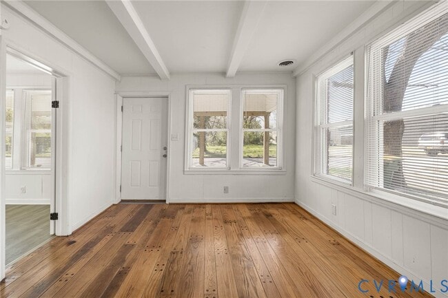 Building Photo - 107 S 9th Ave