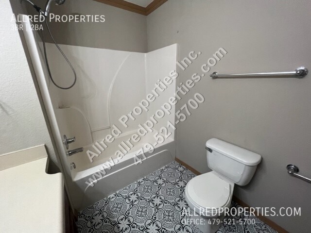 Building Photo - DUPLEX IN SPRINGDALE