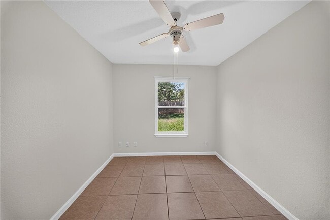 Building Photo - 339 Fantail Loop