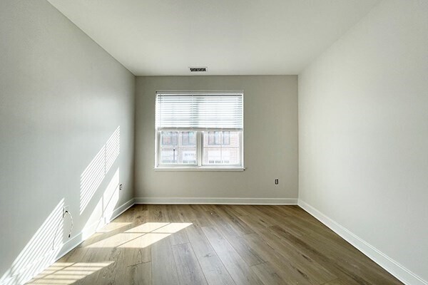 Building Photo - 36 Derby St