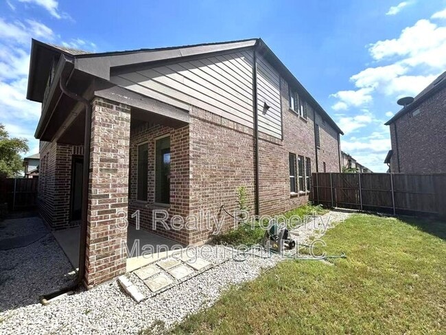 Building Photo - 1134 Alpine Dr