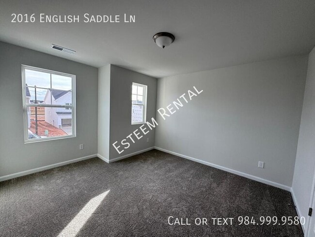 Building Photo - 2016 English Saddle Ln
