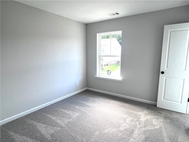 Building Photo - 4385 Easter Lily Ave
