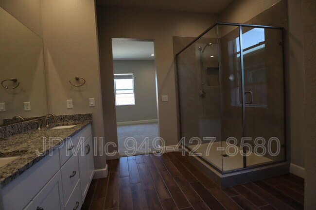 Building Photo - 12925 Sapphire Point Dr