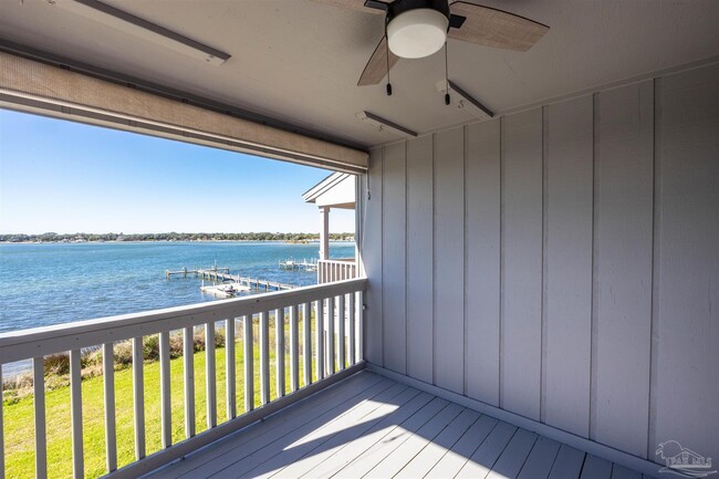 Building Photo - 14180 River Rd