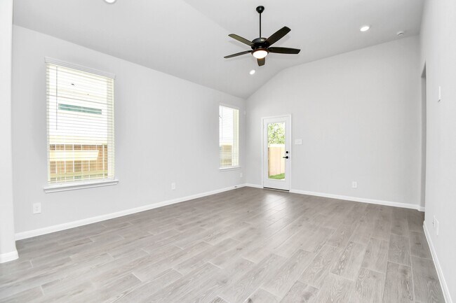 Building Photo - 19807 Palomino Pr Trl