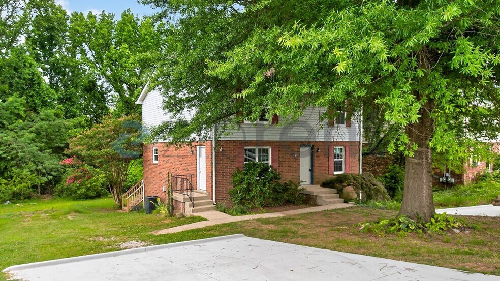 Building Photo - 628 Netherlands Dr