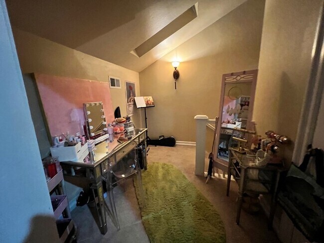 Building Photo - 37 Lafayette Pl