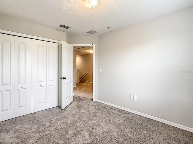 Building Photo - 213 Rustic Loop