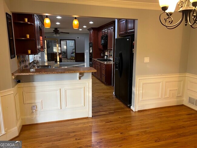 Building Photo - 5741 Wolf Laurel Dr SW