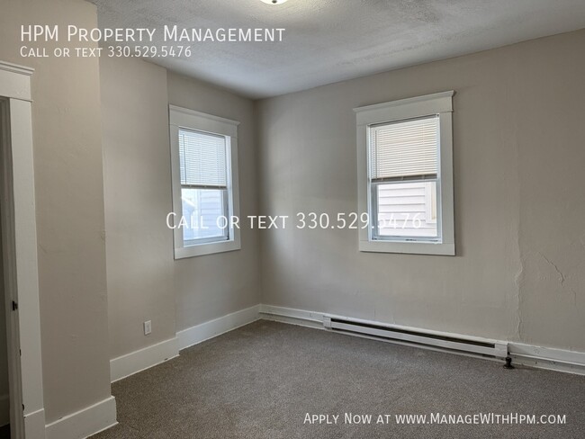 Building Photo - Two Bedroom Apartment for Rent!