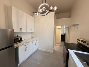 Building Photo - 444 G St