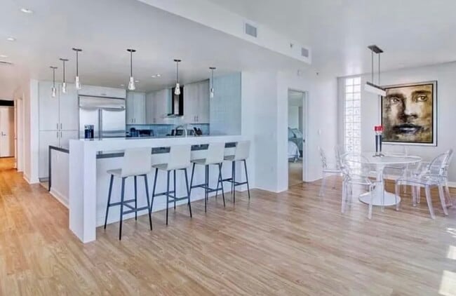 Building Photo - 3415 6th Ave