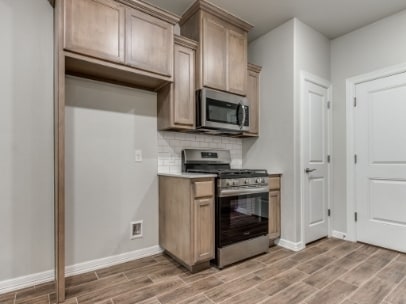 Building Photo - 620 Maleah Pl