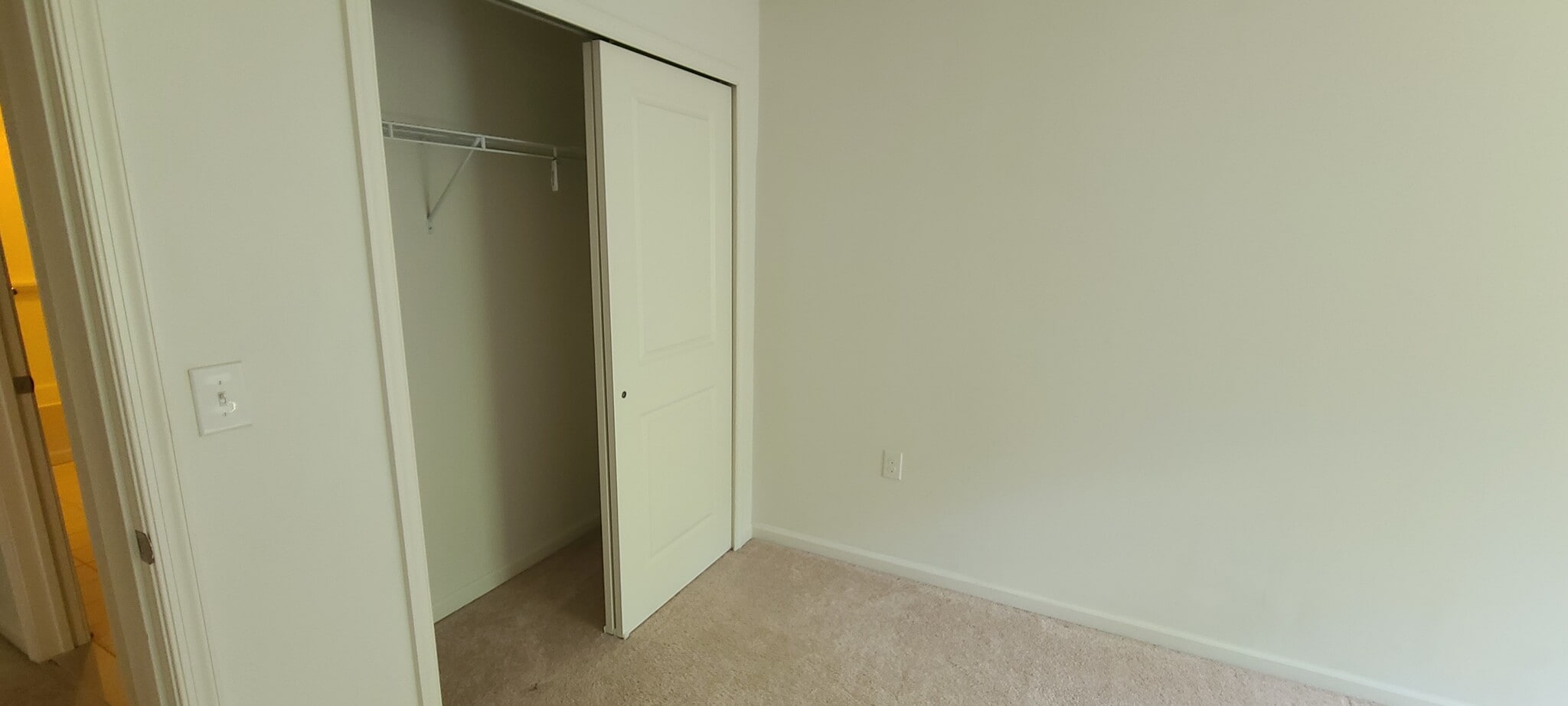 Building Photo - 408 Waterview Ct