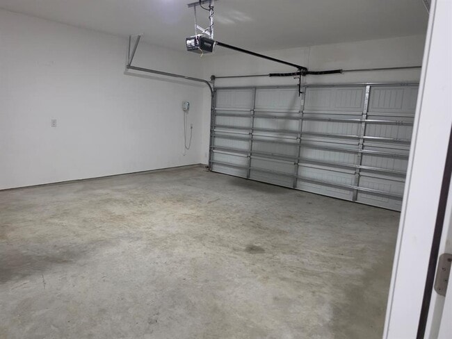 Building Photo - 2913 Tavern Dr