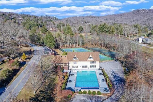 Building Photo - 3 Berkshire Ln