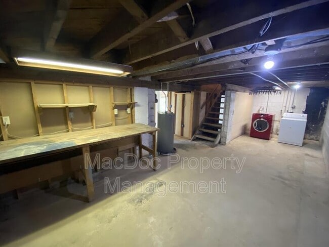 Building Photo - 9067 St Anthonys Rd