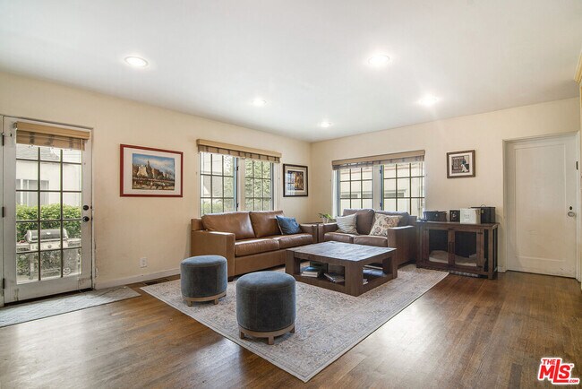 Building Photo - 131 S Martel Ave