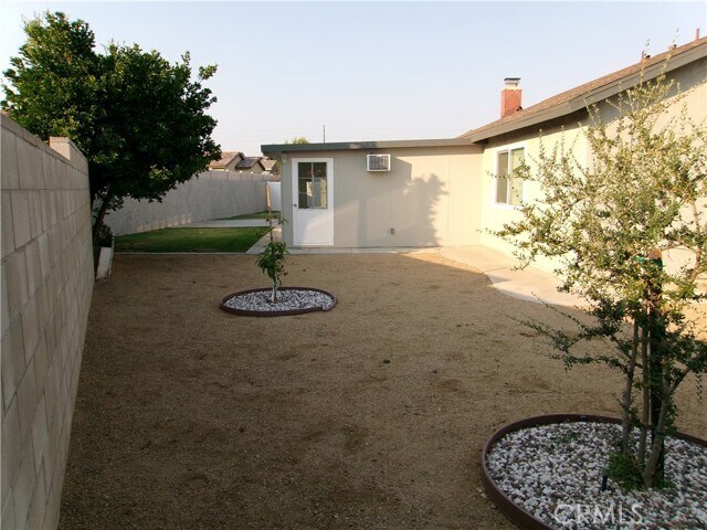 Building Photo - 11131 Davenport Pl