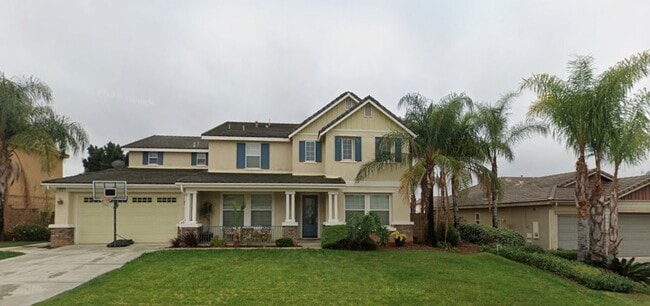 Primary Photo - Spacious 5 Bed/4.5 Bath Riverside Dream Ho...