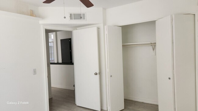 Building Photo - 8111 W Wacker Rd