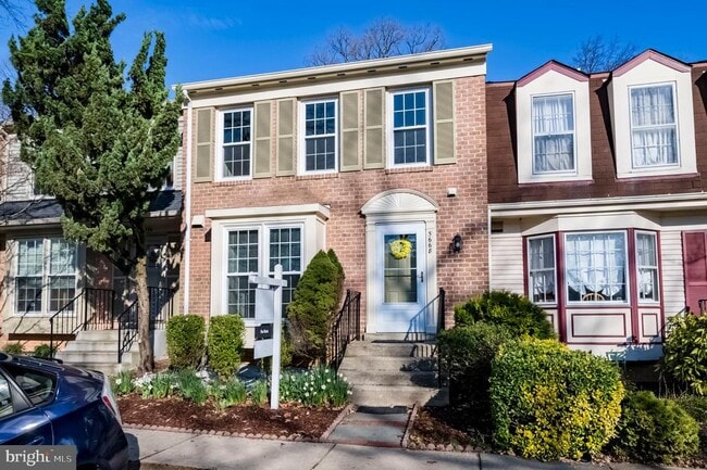 Building Photo - 5668 Ridge View Dr