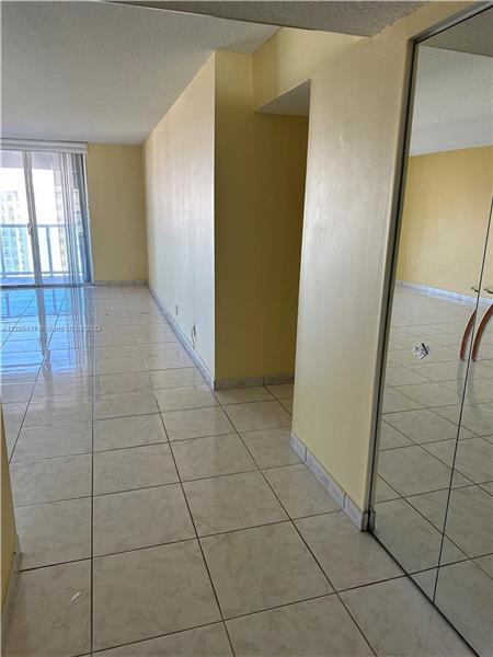 Building Photo - 3800 S Ocean Dr