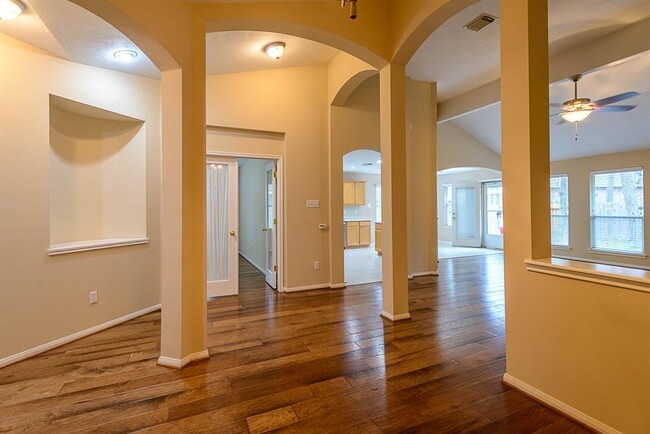 Building Photo - 19 Wild Orchid Ct